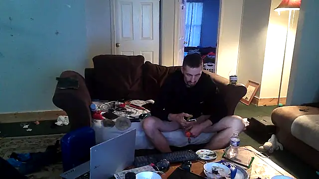 Snapshot of Bi_curious86 chatting on 12/01/25, 02:00 Bi curious86 online show from 12/01/25, 02:00