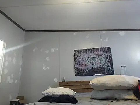 Bi curious86 online show from 01/13/26, 06:35