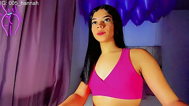 Hannahsmit online show from 10/31/25, 10:49