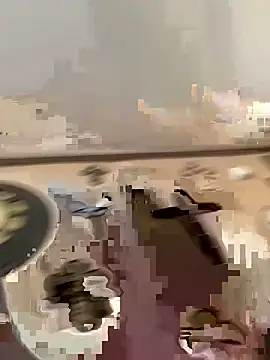 Snapshot of Heyoitskeyss chatting on 04/15/26, 04:36 Heyoitskeyss online show from 04/15/26, 04:36