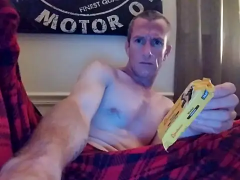 Snapshot of CuddlyFloat88 chatting on 03/12/26, 05:57 CuddlyFloat88 online show from 03/12/26, 05:57