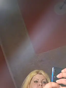 ducicsajsziii online show from 01/10/25, 01:31