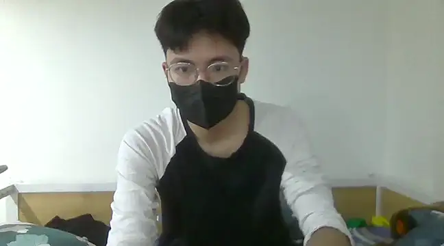 Snapshot of Gwencloudy chatting on 01/15/25, 01:56 Gwencloudy online show from 01/15/25, 01:56