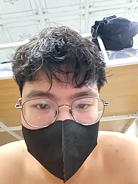 Gwencloudy online show from 02/24/26, 04:10