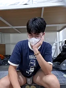 Gwencloudy online show from 06/04/26, 03:18