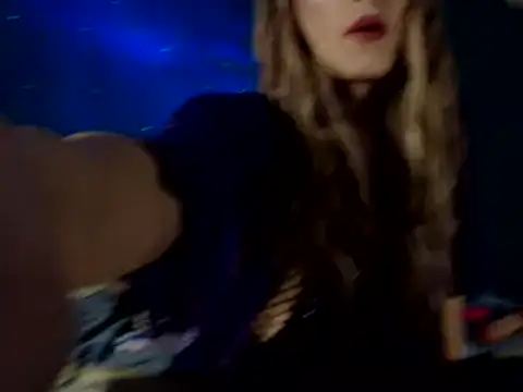 Karendolly  8 online show from 12/17/25, 07:09