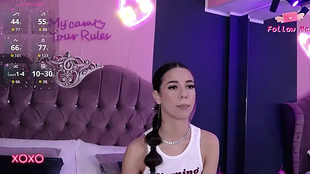 Snapshot of LaraKent chatting on 03/24/26, 08:58 LaraKent online show from 03/24/26, 08:58