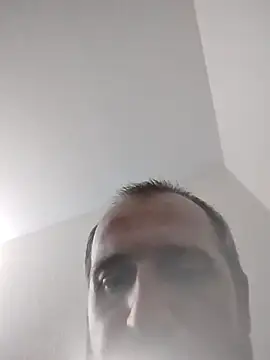 Snapshot of Bdb61mm chatting on 02/19/26, 06:20 Bdb61mm online show from 02/19/26, 06:20