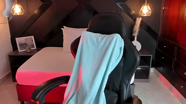 dark gotica online show from 03/14/25, 07:44