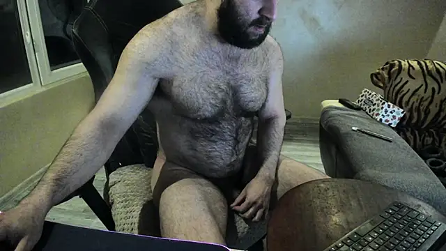 Snapshot of Hugealphabeast chatting on 03/09/25, 09:46 Hugealphabeast online show from 03/09/25, 09:46