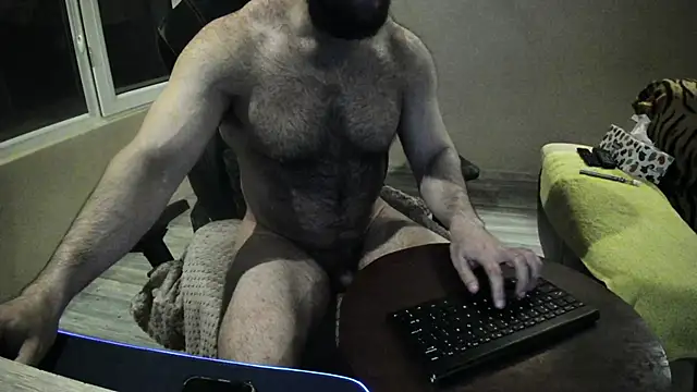 Snapshot of Hugealphabeast chatting on 03/14/25, 09:43 Hugealphabeast online show from 03/14/25, 09:43