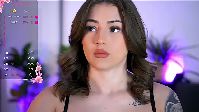 Snapshot of AishaCarter chatting on 03/04/26, 06:47 AishaCarter online show from 03/04/26, 06:47