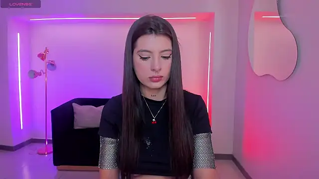 AlessiaCorleone  online show from 11/17/25, 07:30