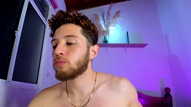 Juan Castano online show from 11/18/25, 07:02