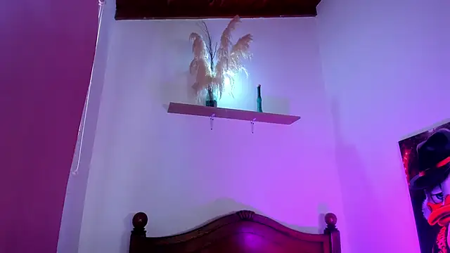 Juan Castano online show from 11/19/25, 03:34