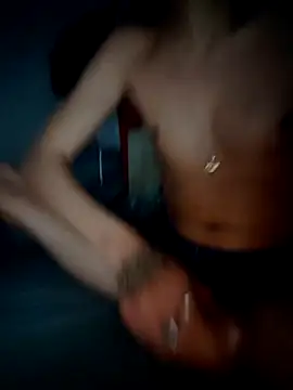 Snapshot of Luka932 chatting on 11/08/25, 12:22 Luka932 online show from 11/08/25, 12:22