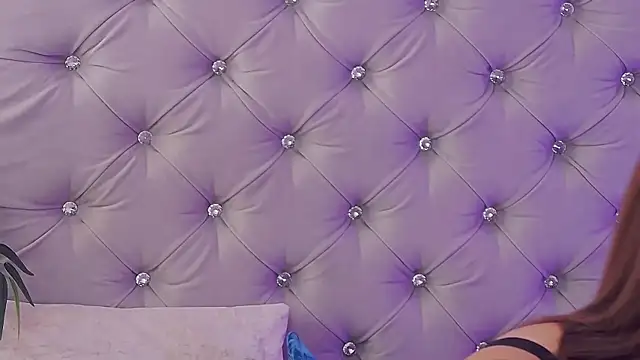 MeIisaLove online show from 09/17/25, 08:21