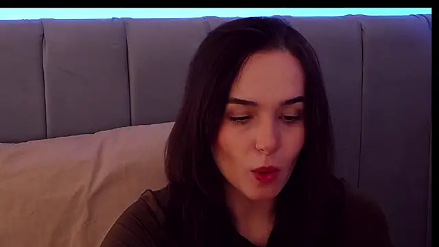 MeIisaLove online show from 11/22/25, 02:27