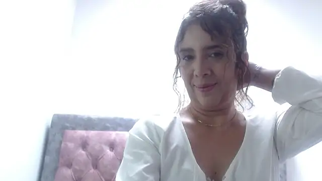 Victoria meester online show from 05/22/26, 02:01
