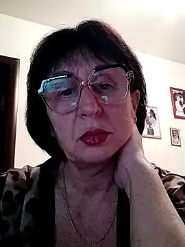 AlbinaXPretty online show from 12/04/24, 07:01