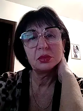 AlbinaXPretty online show from 12/05/24, 04:42