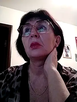 AlbinaXPretty online show from 12/07/24, 05:26