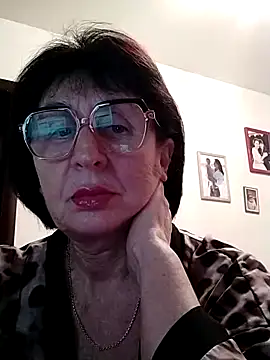 AlbinaXPretty online show from 12/08/24, 08:47