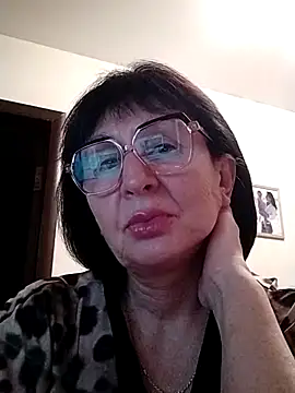 AlbinaXPretty online show from 12/31/24, 09:39