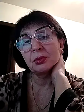 AlbinaXPretty online show from 02/16/25, 06:21