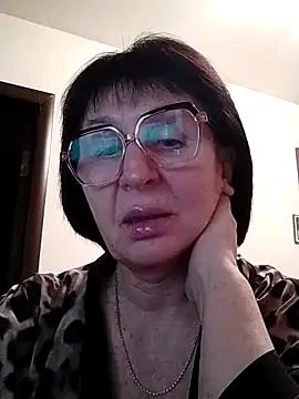 AlbinaXPretty online show from 02/21/25, 04:05