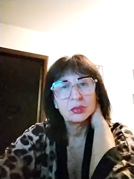 AlbinaXPretty online show from 10/15/25, 08:09