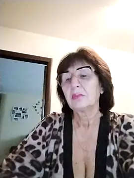 AlbinaXPretty online show from 10/24/25, 06:43