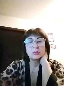 AlbinaXPretty online show from 10/26/25, 08:04