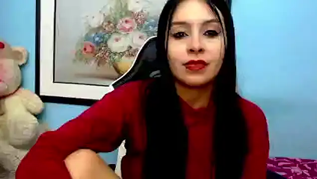 Snapshot of Luciana_and_Neitan chatting on 01/14/25, 01:58 Luciana and Neitan online show from 01/14/25, 01:58