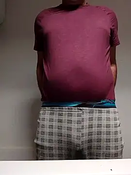 Snapshot of Passivello9 chatting on 11/21/25, 02:32 Passivello9 online show from 11/21/25, 02:32