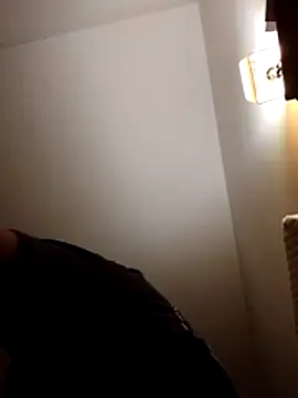 Snapshot of Passivello9 chatting on 11/24/25, 06:51 Passivello9 online show from 11/24/25, 06:51