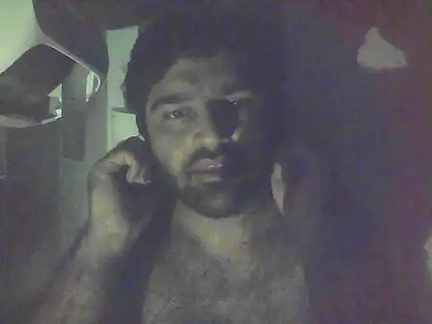 Snapshot of JohnBond009 chatting on 06/19/26, 11:08 JohnBond009 online show from 06/19/26, 11:08