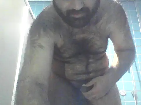 Snapshot of JohnBond009 chatting on 07/13/26, 11:35 JohnBond009 online show from 07/13/26, 11:35