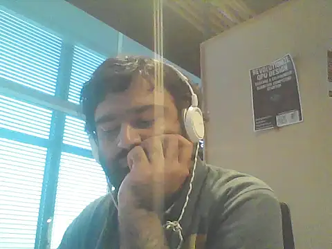 Snapshot of JohnBond009 chatting on 07/15/26, 07:52 JohnBond009 online show from 07/15/26, 07:52