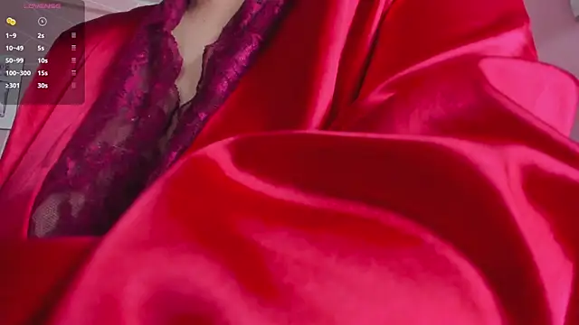 dolly zoe online show from 11/28/25, 10:23