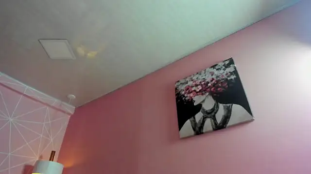 Snapshot of dolly_zoe chatting on 12/19/25, 05:47 dolly zoe online show from 12/19/25, 05:47