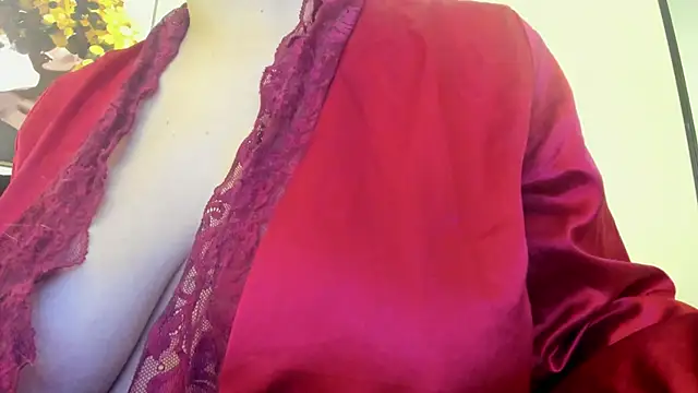 Snapshot of dolly_zoe chatting on 02/11/26, 01:10 dolly zoe online show from 02/11/26, 01:10