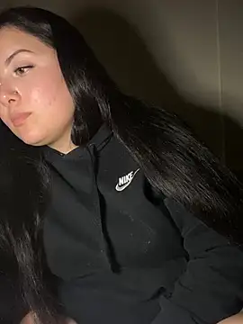 xocrybaby online show from 02/09/25, 05:40