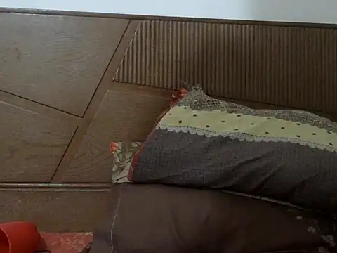 shekira99 online show from 09/11/25, 07:14