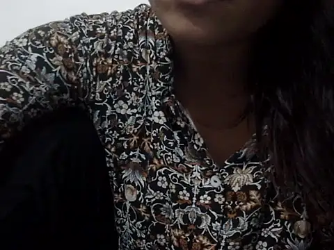 shekira99 online show from 10/17/25, 02:52