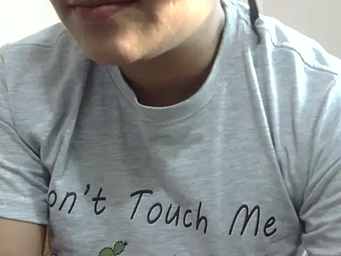 shekira99 online show from 10/23/25, 01:38