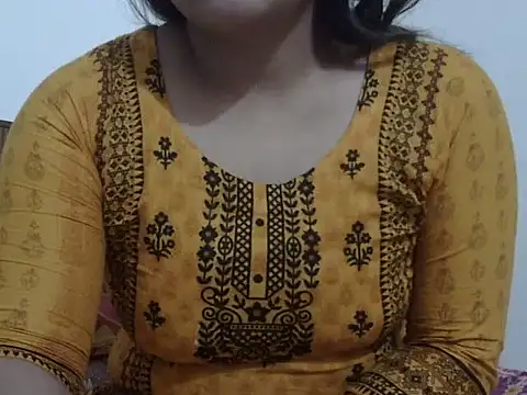 shekira99 online show from 11/30/25, 07:07