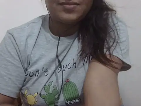 shekira99 online show from 03/12/26, 07:53