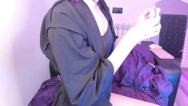 dollmore online show from 03/12/26, 11:00