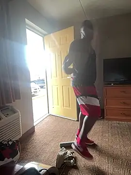 Stressreliever82 online show from 04/17/26, 07:39